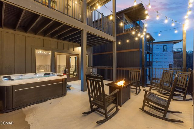 327 Rambling Creek Way, Sevierville, TN 37862