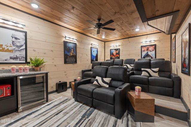 327 Rambling Creek Way, Sevierville, TN 37862