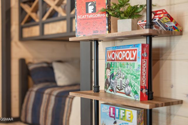 327 Rambling Creek Way, Sevierville, TN 37862