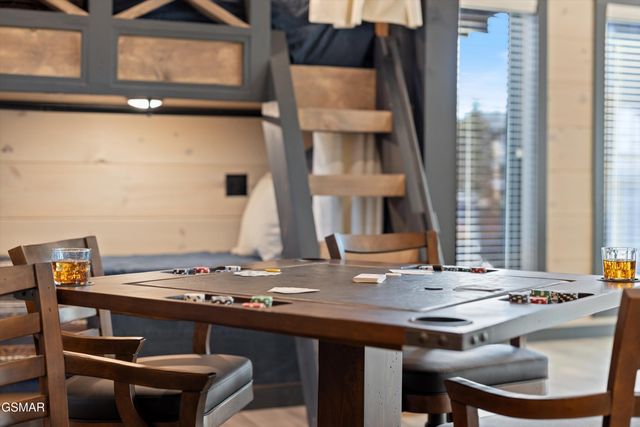 327 Rambling Creek Way, Sevierville, TN 37862