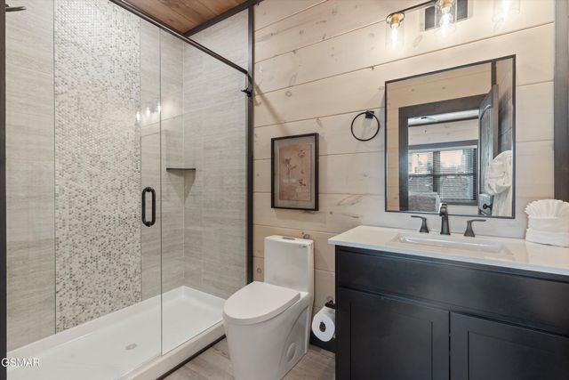 327 Rambling Creek Way, Sevierville, TN 37862