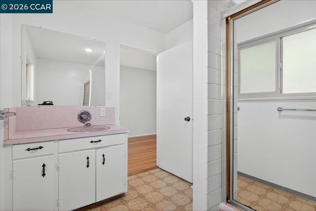 1374 Santa Clara Street, Richmond, CA 94804