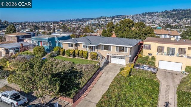 1374 Santa Clara Street, Richmond, CA 94804