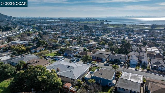 1374 Santa Clara Street, Richmond, CA 94804