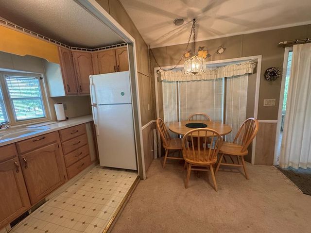 424 Skyline Drive, Edgerton, WI 53534