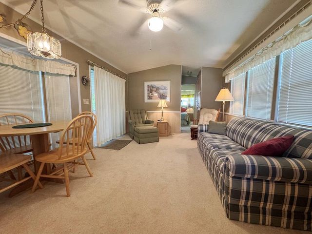 424 Skyline Drive, Edgerton, WI 53534