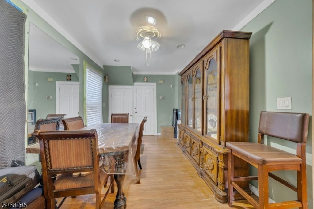 131 Steuben St, East Orange City, NJ 07018 — photo 5