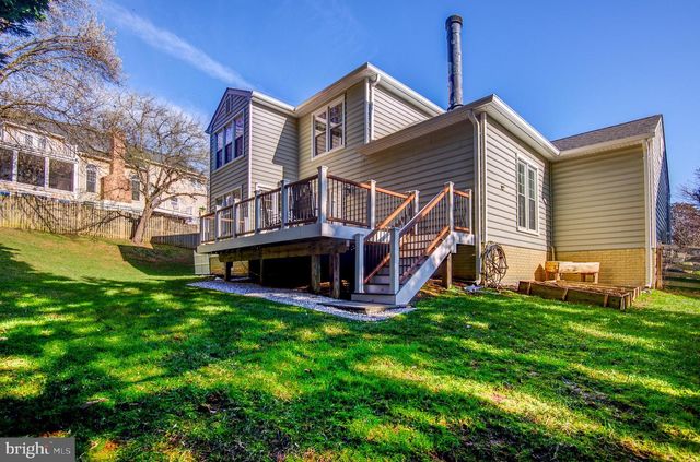 7985 FOXMOOR DR, Dunn Loring, VA 22027