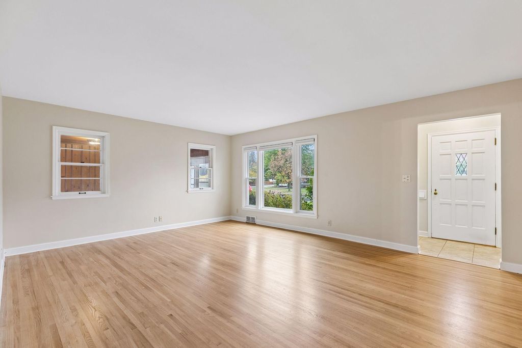 2531 Joppa Avenue S, Saint Louis Park, MN 55416 — photo 2