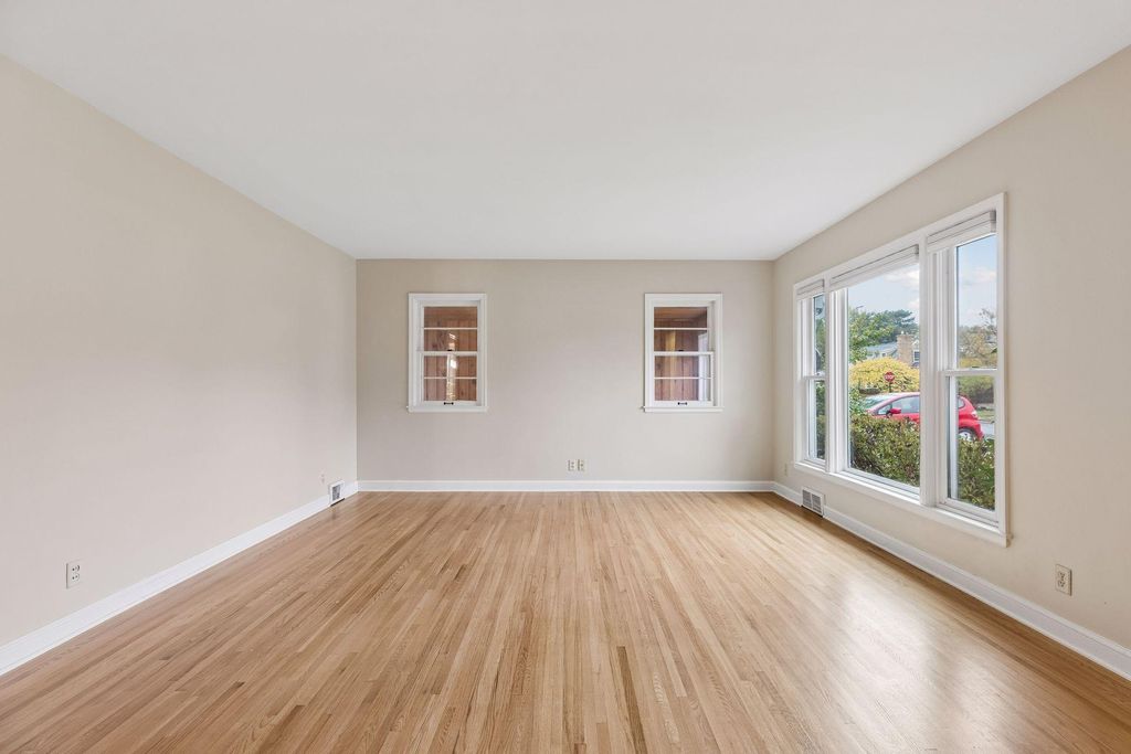 2531 Joppa Avenue S, Saint Louis Park, MN 55416 — photo 3