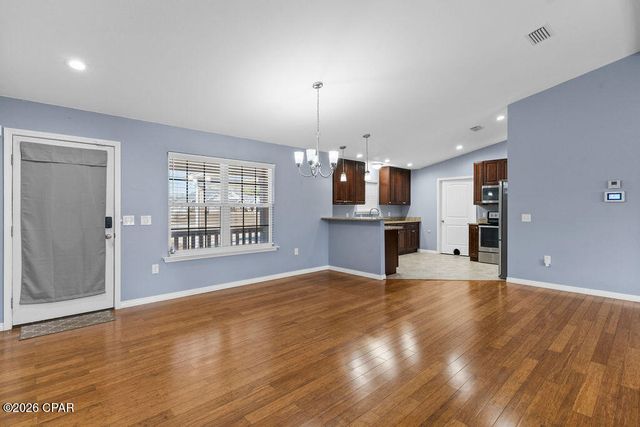 561 Lakepointe Drive, Chipley, FL 32428