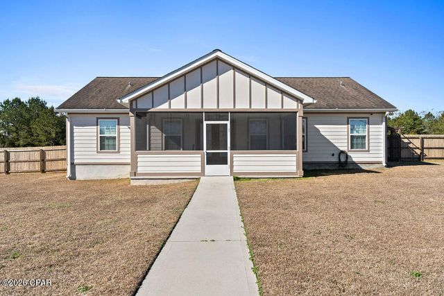 561 Lakepointe Drive, Chipley, FL 32428