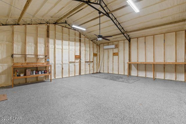 561 Lakepointe Drive, Chipley, FL 32428