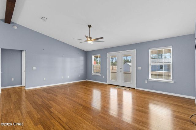 561 Lakepointe Drive, Chipley, FL 32428