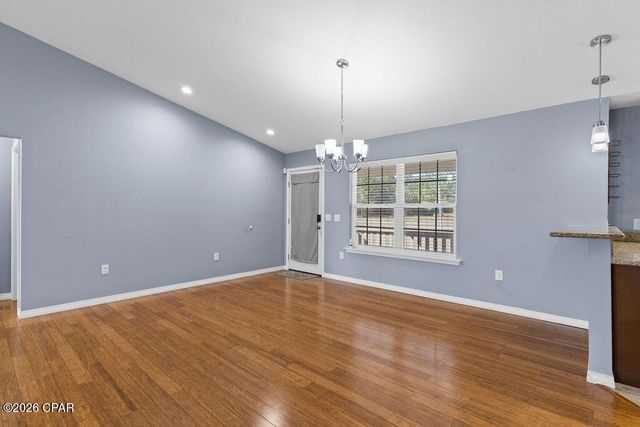 561 Lakepointe Drive, Chipley, FL 32428