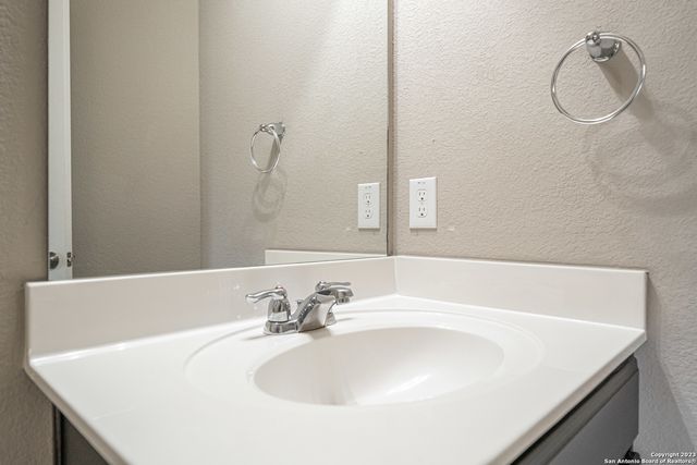 12911 Brewster, San Antonio, TX 78253