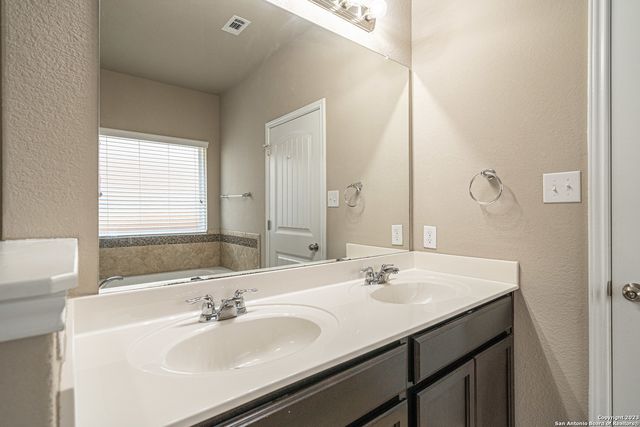 12911 Brewster, San Antonio, TX 78253