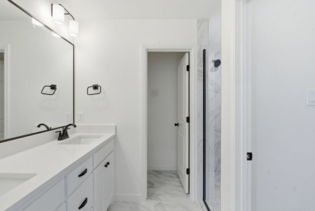 248 Yawney Drive, Lipan, TX 76462