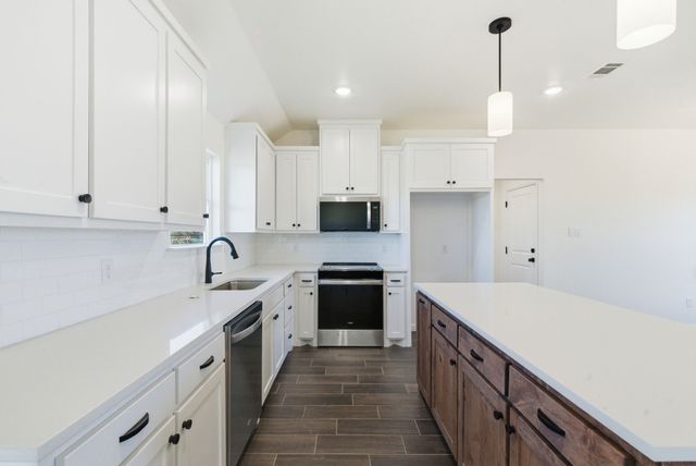 248 Yawney Drive, Lipan, TX 76462