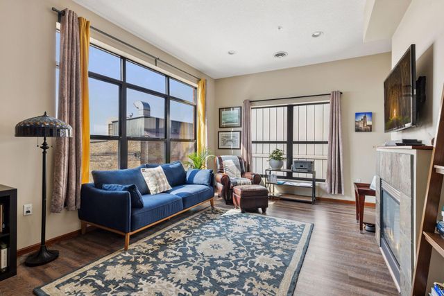 270 4th Street E 509, Saint Paul, MN 55101