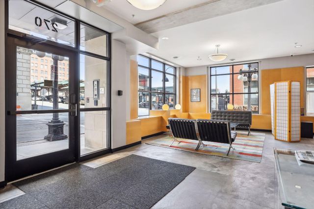 270 4th Street E 509, Saint Paul, MN 55101