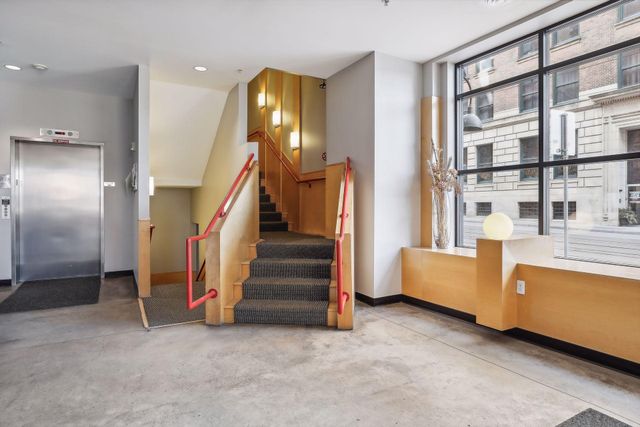 270 4th Street E 509, Saint Paul, MN 55101