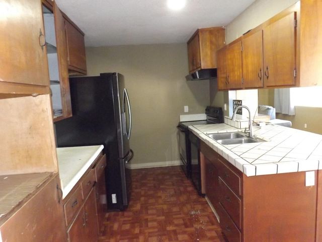5763 E Morse Rd, Lodi, CA 95240