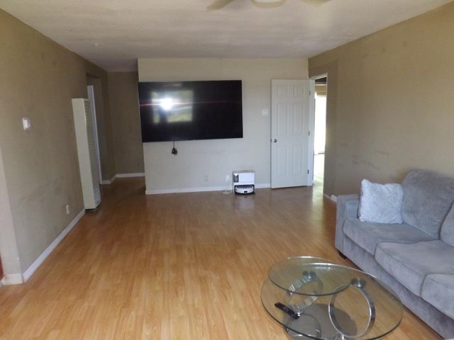 5763 E Morse Rd, Lodi, CA 95240