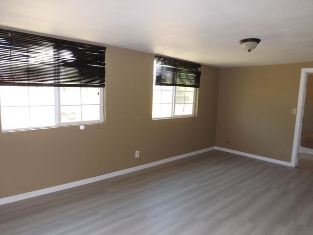 5763 E Morse Rd, Lodi, CA 95240
