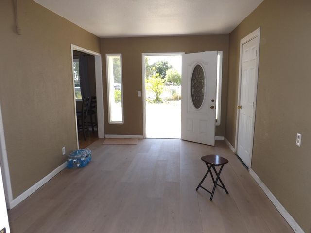 5763 E Morse Rd, Lodi, CA 95240