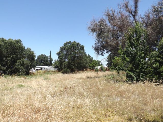 5763 E Morse Rd, Lodi, CA 95240