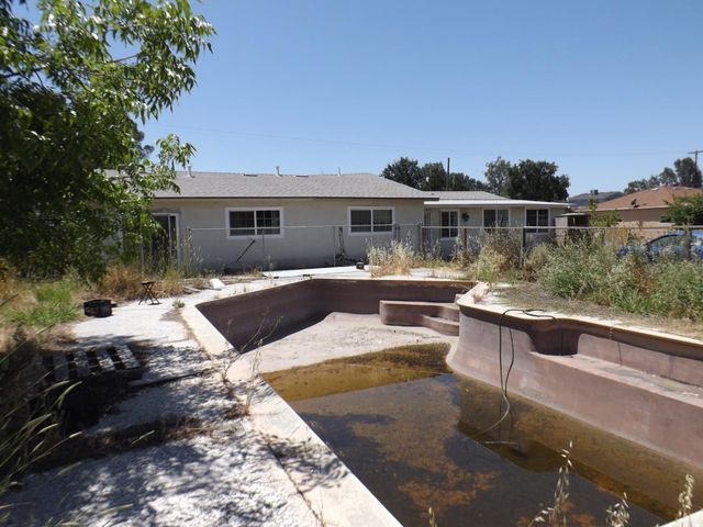 5763 E Morse Rd, Lodi, CA 95240