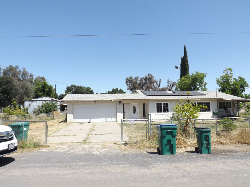 5763 E Morse Rd, Lodi, CA 95240