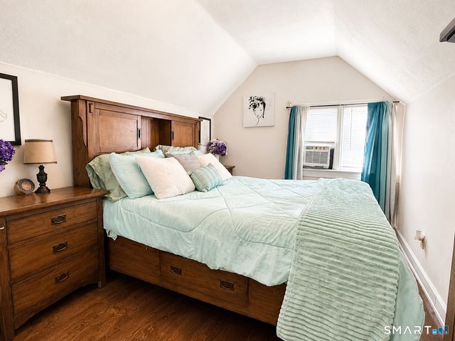 33 Salem Road, East Hartford, CT 06118