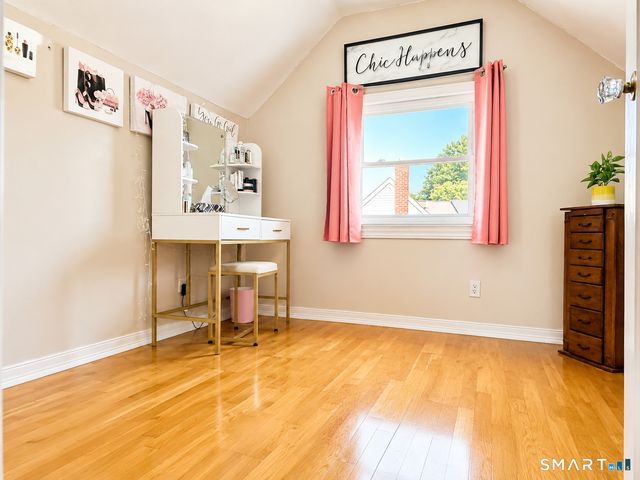 33 Salem Road, East Hartford, CT 06118