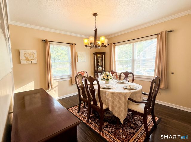 33 Salem Road, East Hartford, CT 06118