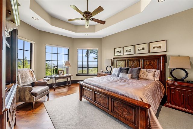 29 High Cliffe Way, Landrum, SC 29356