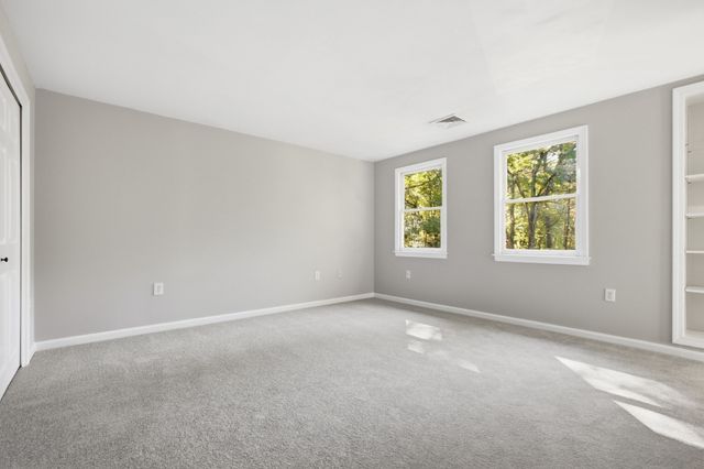 255 Haymeadow Rd, North Andover, MA 01845