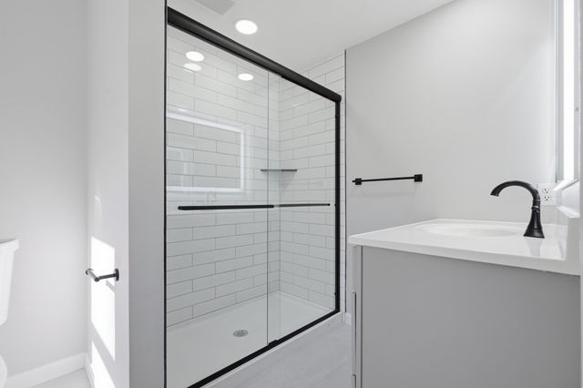 255 Haymeadow Rd, North Andover, MA 01845