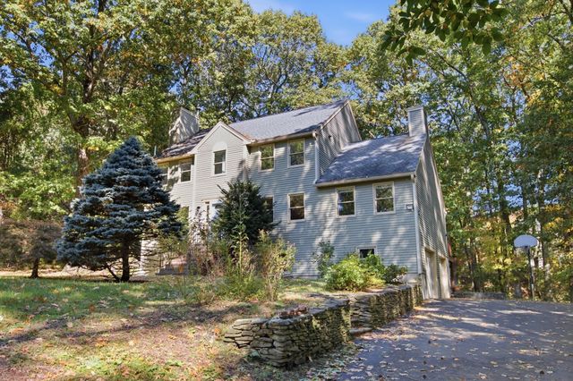 255 Haymeadow Rd, North Andover, MA 01845