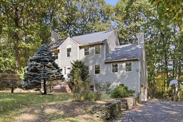 255 Haymeadow Rd, North Andover, MA 01845