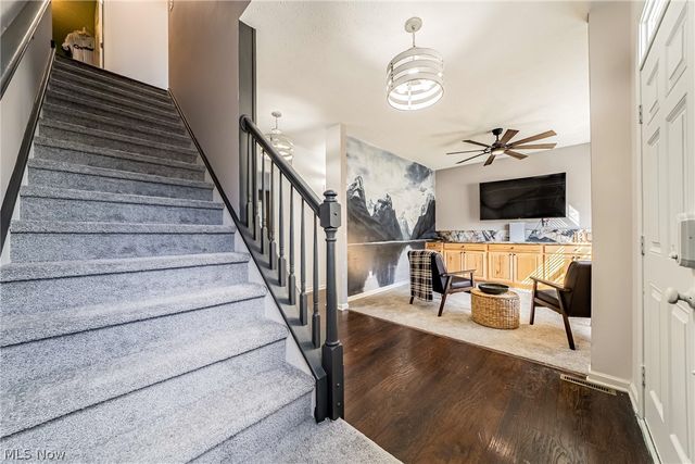 32834 Rebecca Lane, Avon Lake, OH 44012