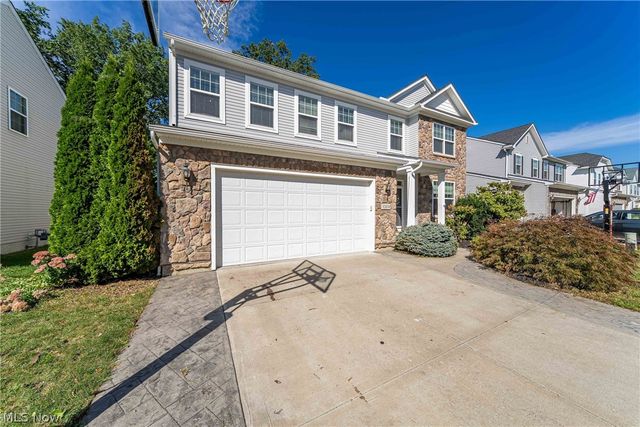 32834 Rebecca Lane, Avon Lake, OH 44012