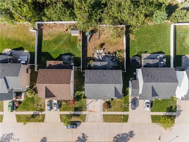 32834 Rebecca Lane, Avon Lake, OH 44012