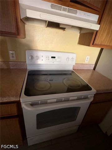 2865 Winkler AVE 411, Fort Myers, FL 33916