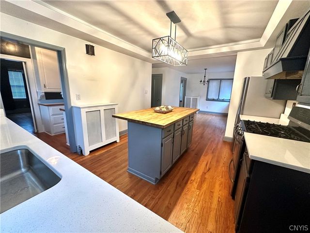 702 Parkway East, Utica, NY 13501