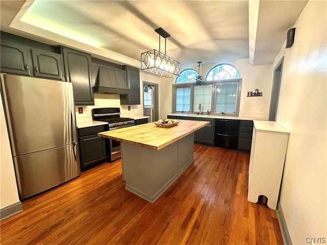702 Parkway East, Utica, NY 13501