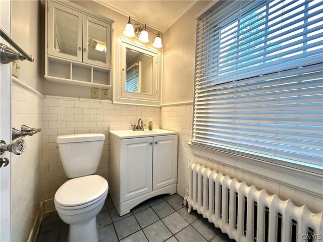 702 Parkway East, Utica, NY 13501