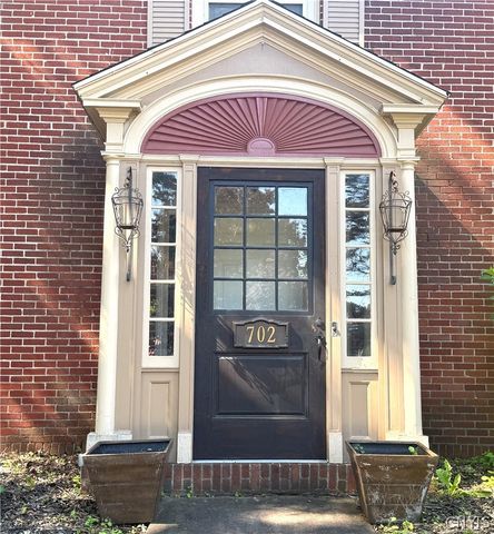 702 Parkway East, Utica, NY 13501