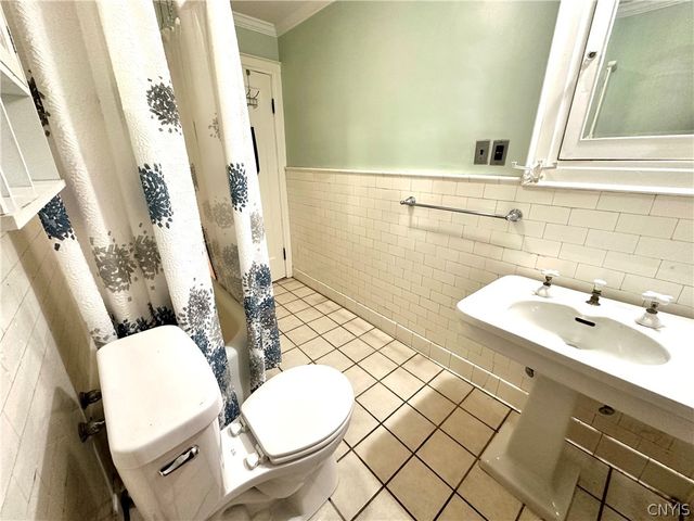 702 Parkway East, Utica, NY 13501
